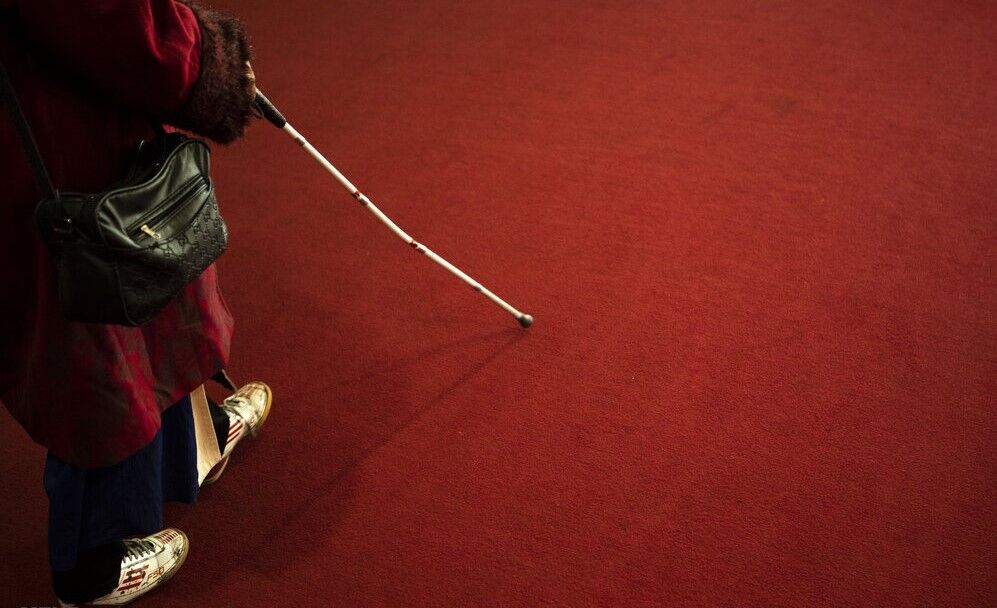 چرا نابینایان را نمی‌بینیم؟