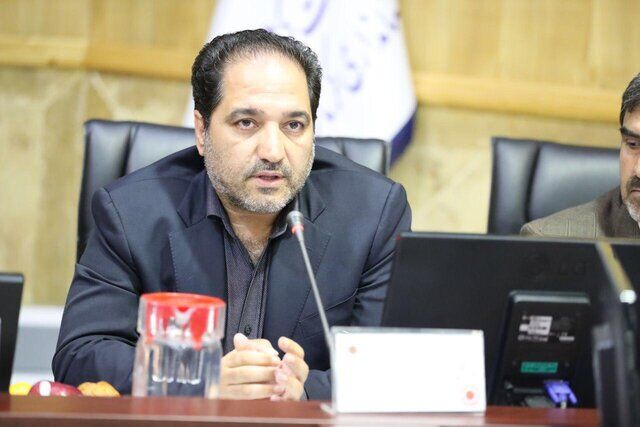 شهرداری‌ها باید برای جلب اعتماد مردم تلاش کنند