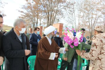 برگزاری آیین مهمانی لاله ها در گلزار شهدا تکاب