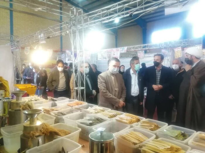 نمایشگاه محصولات کشاورزی و کالای اساسی در شیروان گشایش یافت