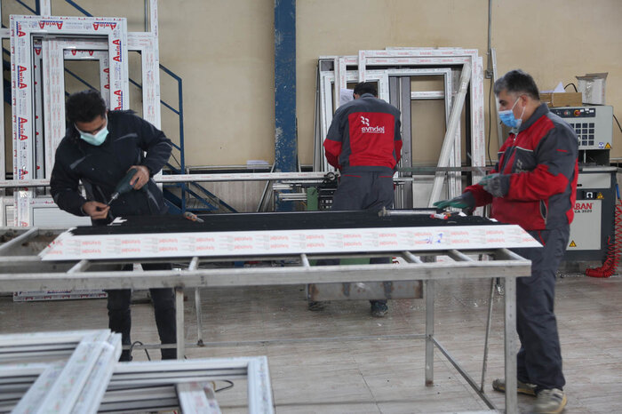 ایجاد هزاران کارخانه، رهاورد ماندگار انقلاب اسلامی برای توسعه گلستان