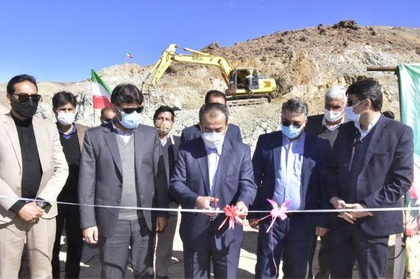 معدن منیزیت در شهرستان سربیشه به بهرهبرداری رسید معدن منیزیت در شهرستان سربیشه به بهرهبرداری رسید