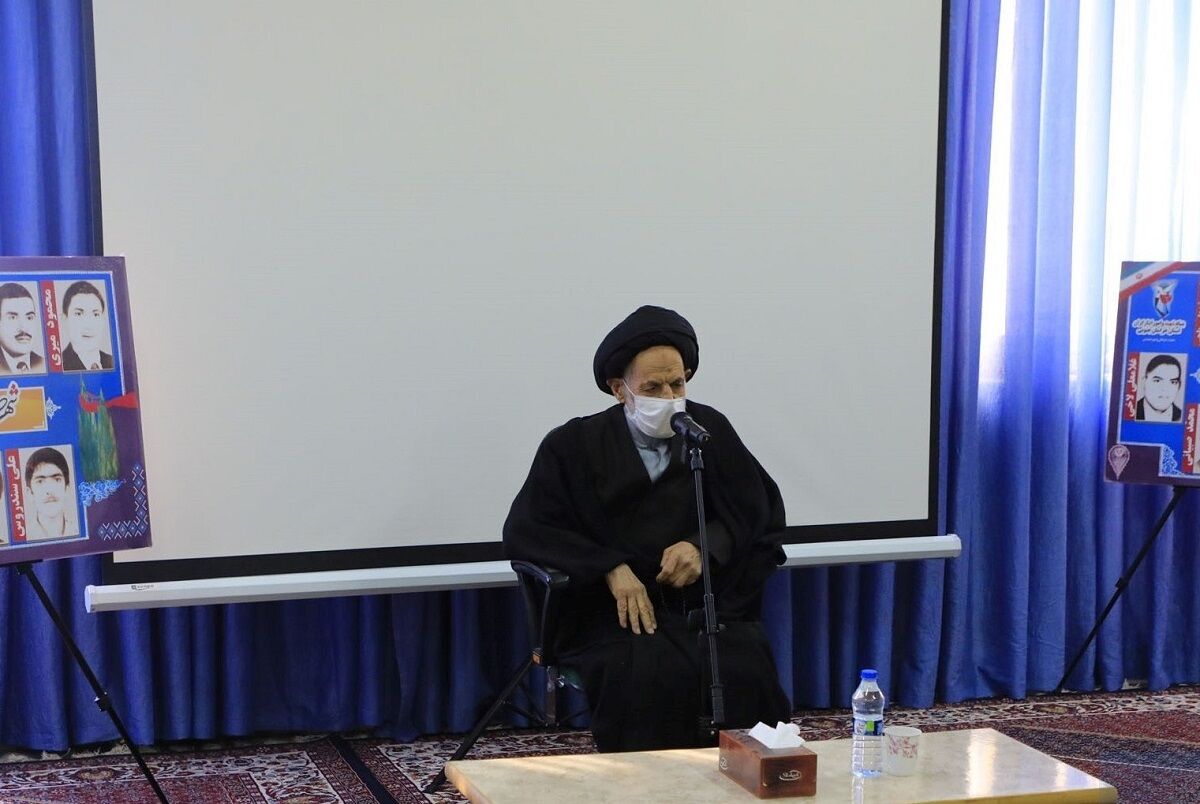 امام جمعه بیرجند: جهاد تبیین از نظامی بالاتر است امام جمعه بیرجند: جهاد تبیین از نظامی بالاتر است