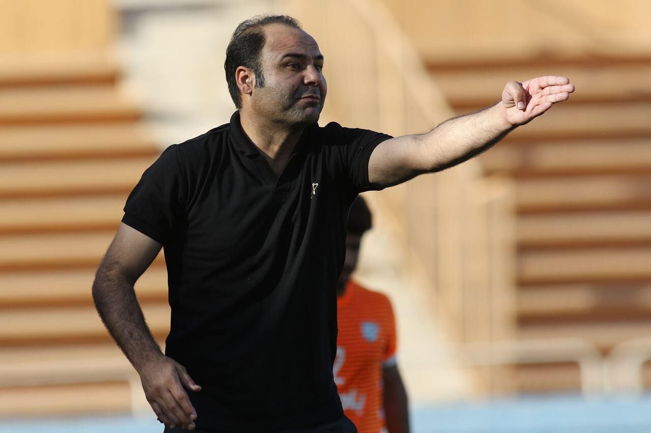 سهراب بختیاری‌زاده از تیم استقلال خوزستان برکنار شد