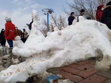 برگزاری جشنواره آدم برفی در همدان