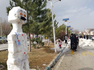 برگزاری جشنواره آدم برفی در همدان