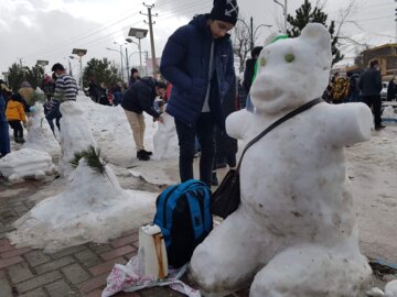 برگزاری جشنواره آدم برفی در همدان