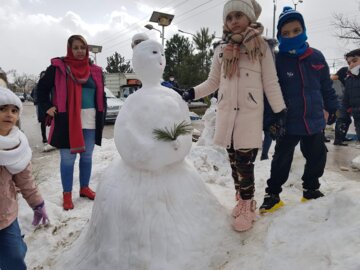 برگزاری جشنواره آدم برفی در همدان