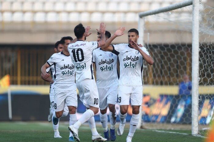 لطیفی: این استقلال باج نمیدهد/ به خاطر کمکاری بازیکنانم استعفا دادم