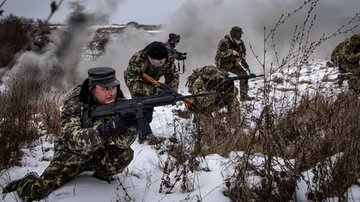 کی‌یف: شانس حل و فصل دیپلماتیک بحران اوکراین، بیش از وقوع تنش نظامی است