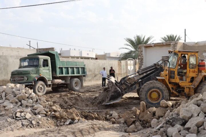 سیلزدگان بیرم لارستان فارس امیدوار به تحقق وعدهها هستند