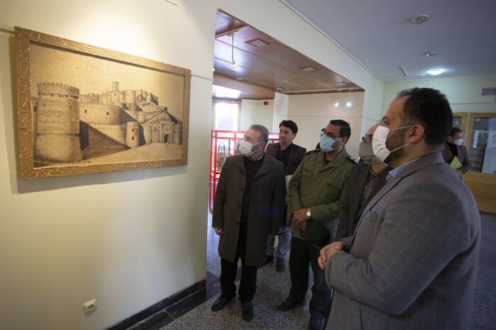 نمایش هنرهای تجسمی استان همدان در قاب فجر