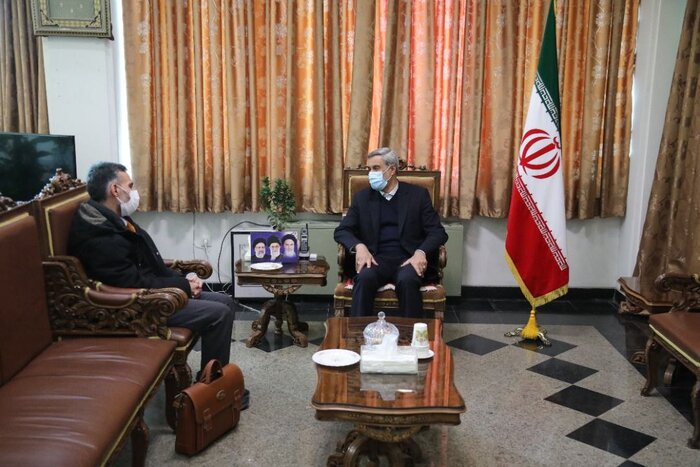 رسیدگی استاندار همدان به درخواستهای مردم در ملاقات حضوری