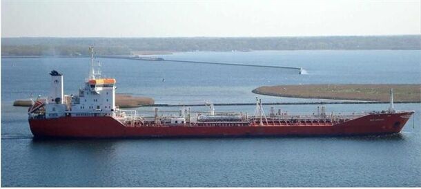 Iran rescues 17 sailors of fire-hit Panamanian tanker 