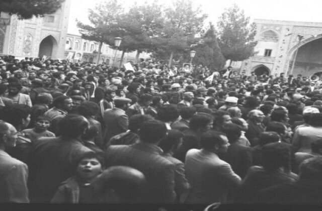 بیم و امیدهای وقایع تاریخ انقلاب، از زبان مبارزان سمنانی 3