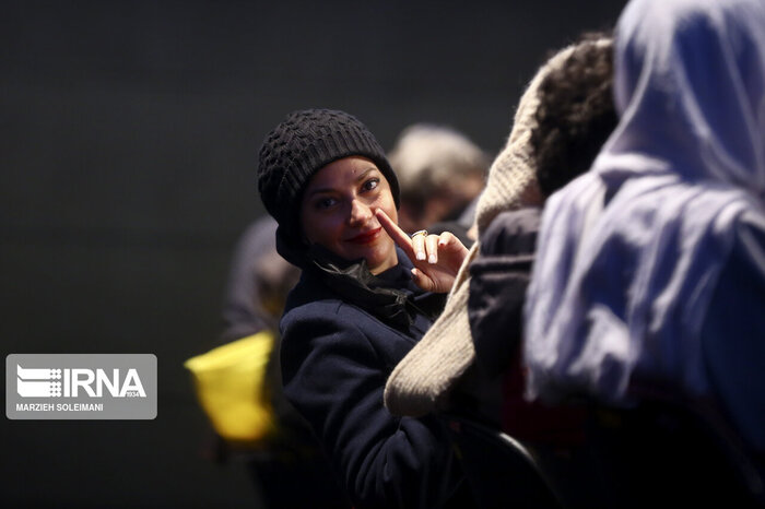 واکنش همسر شهید رضایینژاد به فیلم «هناس»/ اشک کارگردان درآمد 6