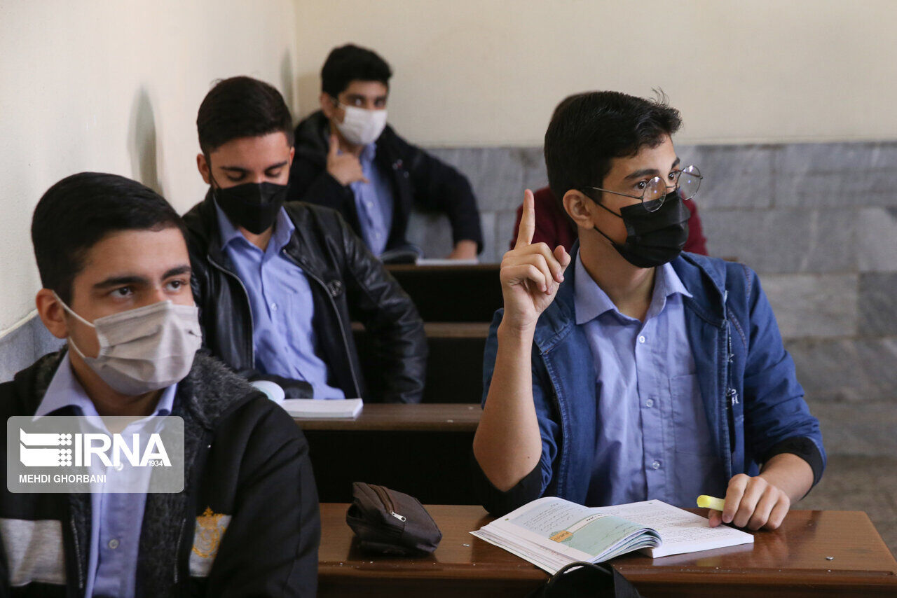 تضعیف شاخصهای رشدی دانشآموزان ذیل سایه آموزش مجازی