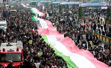 پیروزی انقلاب اسلامی احیای دوباره اسلام بود