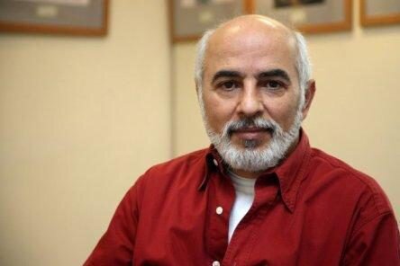 دیدار هنرمندان در دولتهای گذشته نمایشی بود