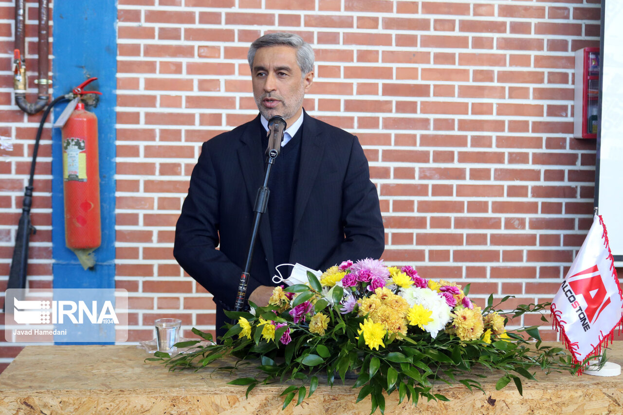 استاندار همدان: از تمامی ظرفیتها برای جذب سرمایهگذار خارجی در استان استفاده میکنیم