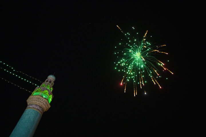 همراه با جشن انقلاب در مسیر آزادی