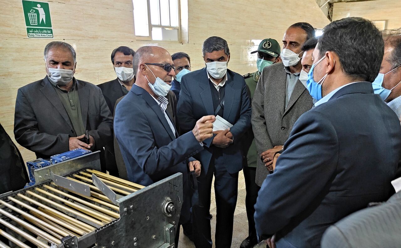 کارخانه پرورش مرغ تخمگذار در شهرستان اقلید افتتاح شد کارخانه پرورش مرغ تخمگذار در شهرستان اقلید افتتاح شد