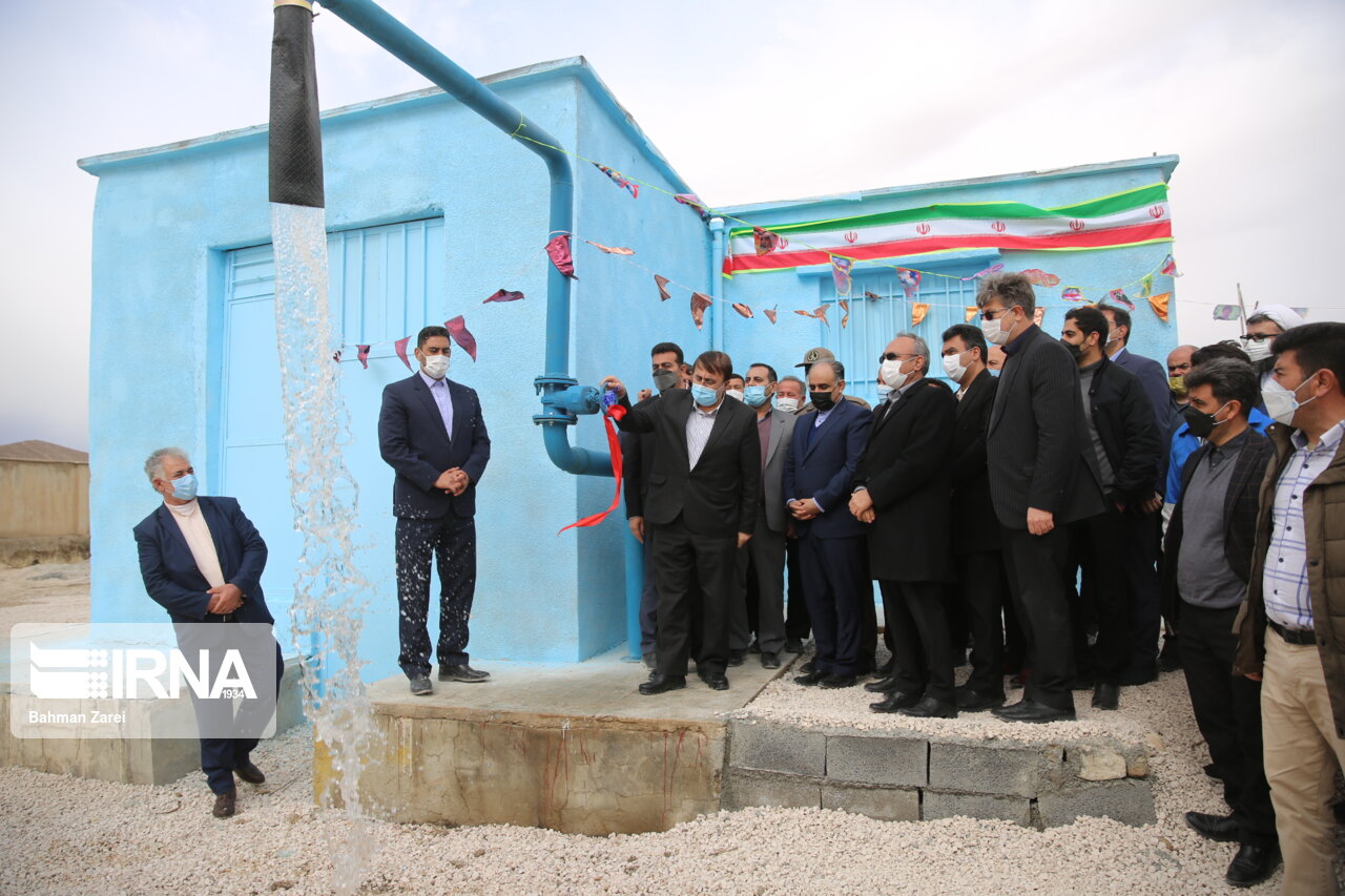 مراسم افتتاح و آغاز عملیات اجرایی ۱۱ پروژه آبرسانی در اسلام‌آباد غرب برگزار شد