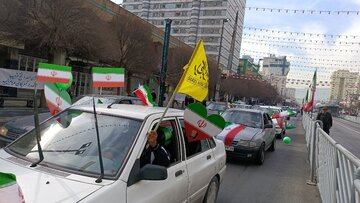 Victoire de la Révolution islamique ; La marche du 22 Bahman commence à travers de l'Iran