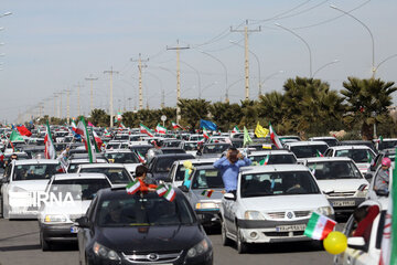 راهپیمایی خودرویی یوم الله ۲۲ بهمن درقم آغاز شد