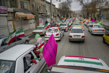 راهپیمایی خودرویی و موتوری ۲۲ بهمن در کرمانشاه