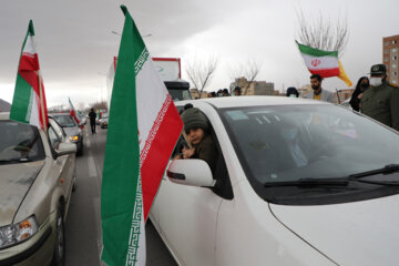 راهپیمایی خودرویی ۲۲ بهمن در شهرکرد