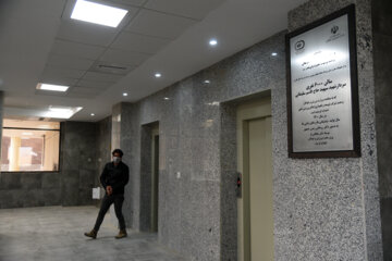 بازدید وزیر ورزش و جوانان از ورزشگاه شهید قاسم سلیمانی در شیراز