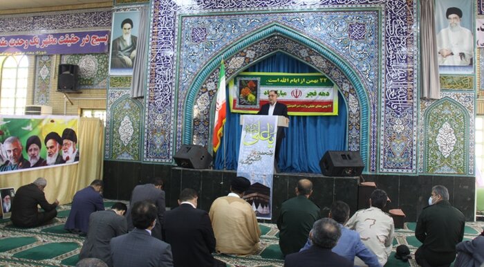 ساحل نشینان گناوه چهل وسومین بهار انقلاب را جشن گرفتند