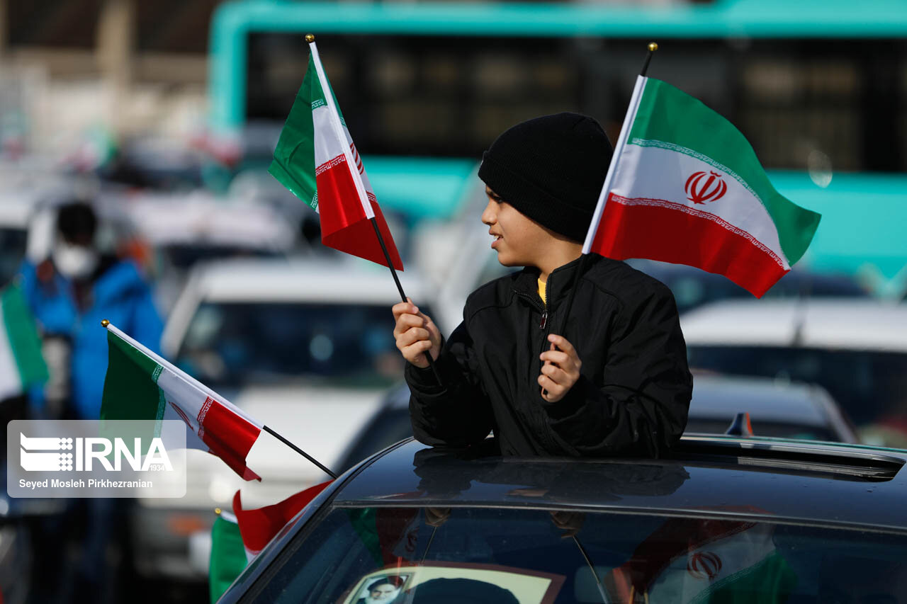 حضور پرشور مردم در آیین ۲۲ بهمن و مهمترین رویدادهای کردستان در هفته گذشته حضور پرشور مردم در آیین ۲۲ بهمن و مهمترین رویدادهای کردستان در هفته گذشته