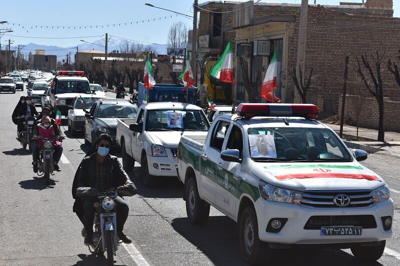 راهپیمایی خودرویی ۲۲ بهمن در بهاباد برگزار شد