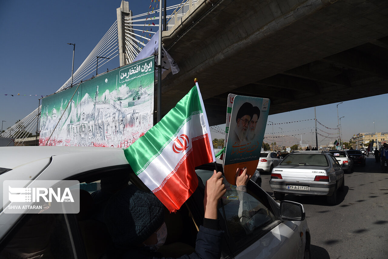 معاون استاندار فارس: برگزاری برنامه‌های دهه مبارک فجر به مردم سپرده شود 