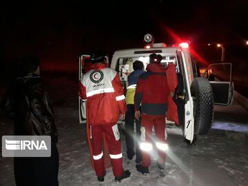 سقوط خودرو به دره در جاده عباس آباد - کلاردشت یک فوتی و سه مجروح برجا گذاشت