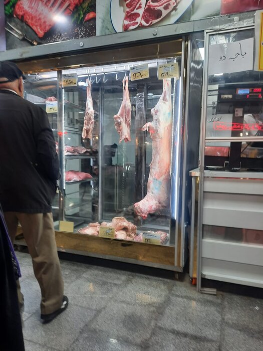 قیمت گوشت در بازار نصف قیمت اعلامی در برخی رسانه‌ها است