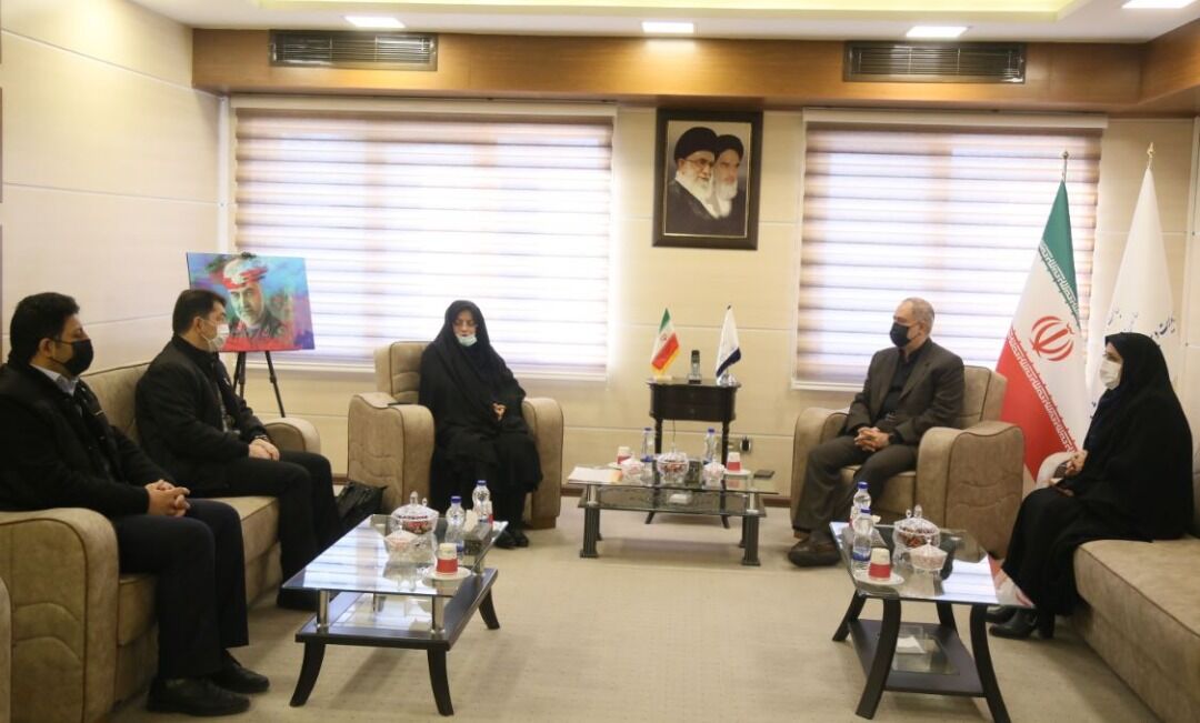 خالی بودن ۴۲ درصد ظرفیت صنایع آذربایجان شرقی نشانه نبود بازار است
