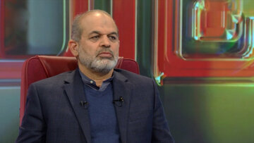 وزیر کشور: راهپیمایی ۲۲ بهمن نماد دفاع مردم از انقلاب است