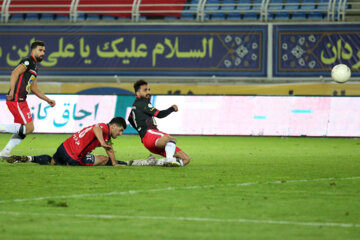 لیگ برتر فوتبال/مسابقه نساجی قائمشهر و پرسپولیس تهران