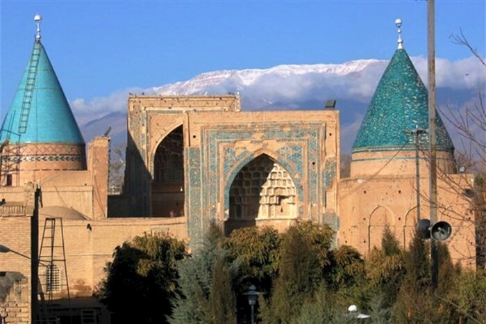 پیوند رمضان و نوروز با گلگشتی در مسجدهای تاریخی سمنان + فیلم