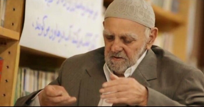 میخواستم مثل گاندی یک روحانی سیاسی باشم