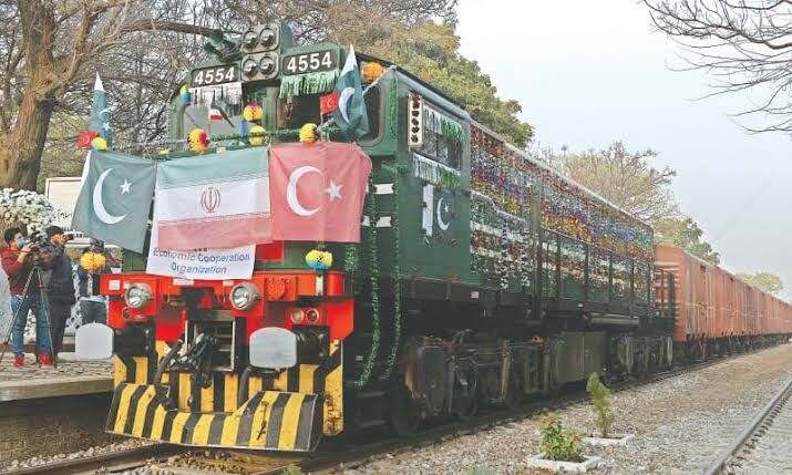 عملکرد موفق قطار اکو، افزایش ارسال محموله میان اسلام‌آباد-تهران-استانبول