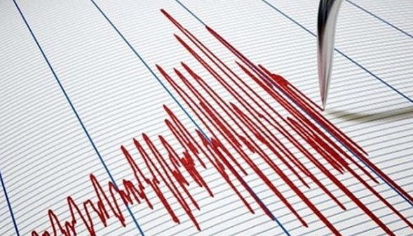 مسؤول : زلزال كوخرد اسفر عن تشقق الجدران في 3 قرى 