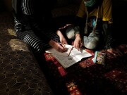 امریکی قبضے کے 20 سال کا نتیجہ؛ افغان خاندانوں کے کام کرنے والوں کے عشاریہ 5% بچے ہیں