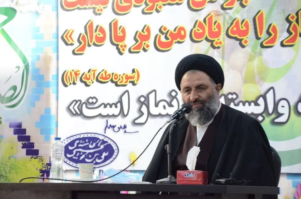 جهاد در مقابل تهدیدات رسانه ای دشمن امری ضروری است 