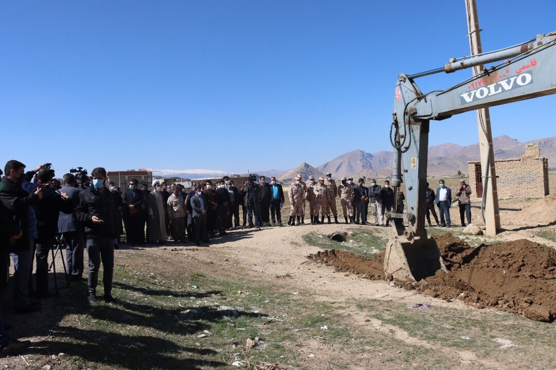 عملیات اجرایی طرح بسیج آبرسانی به ۳۷۳روستای استان فارس آغاز شد عملیات اجرایی طرح بسیج آبرسانی به ۳۷۳روستای استان فارس آغاز شد