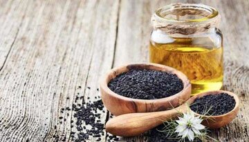  چند هشدار در مورد مصرف سیاه‌دانه و عسل