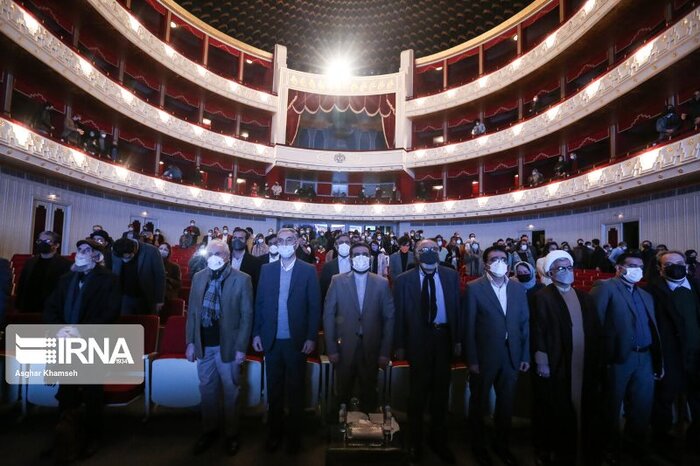 تابهحال کارت دَهآفرین هم نگرفتهام/ برابری بودجه تئاتر با قیمت یک خانه معمولی در تهران